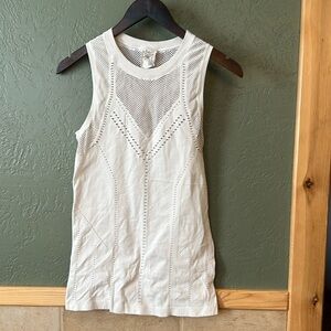 Athleta women’s mesh exercise tank top off white size Medium